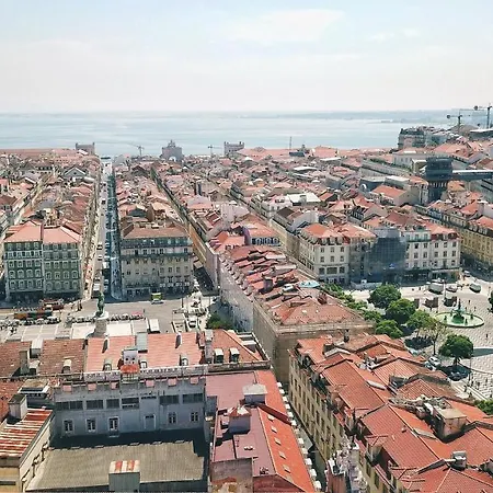 Appartamento 17 View In Downtown Old Lisbona